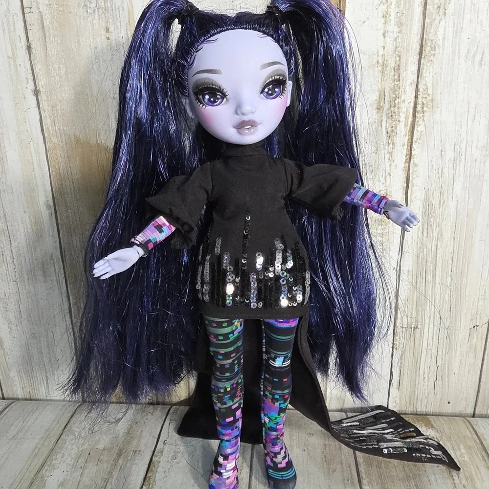 Shadow High Reina Glitch Crowne Fashion Doll Purple Hair MGA Entertainment